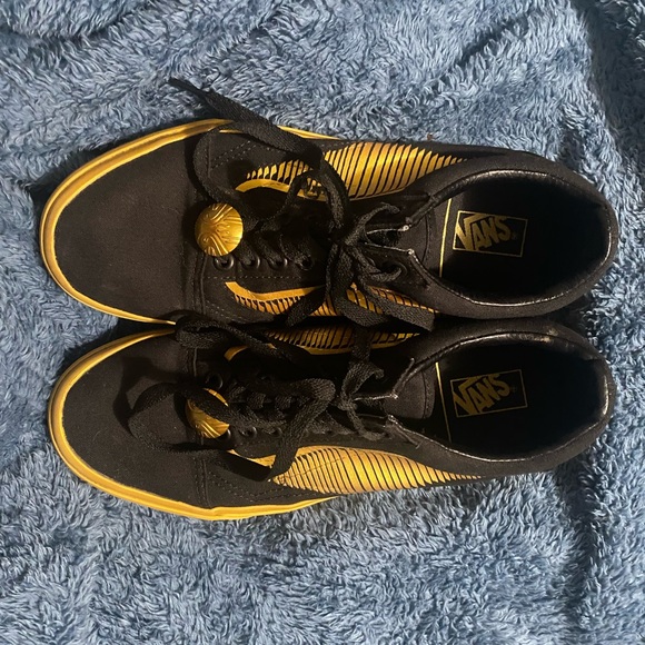 Harry Potter quidditch vans - Picture 1 of 6
